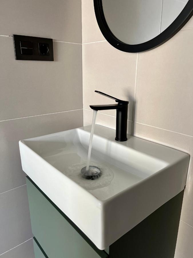 Crysoyle Apartment Barcelona Next To Camp Nou L'Hospitalet de Llobregat Buitenkant foto